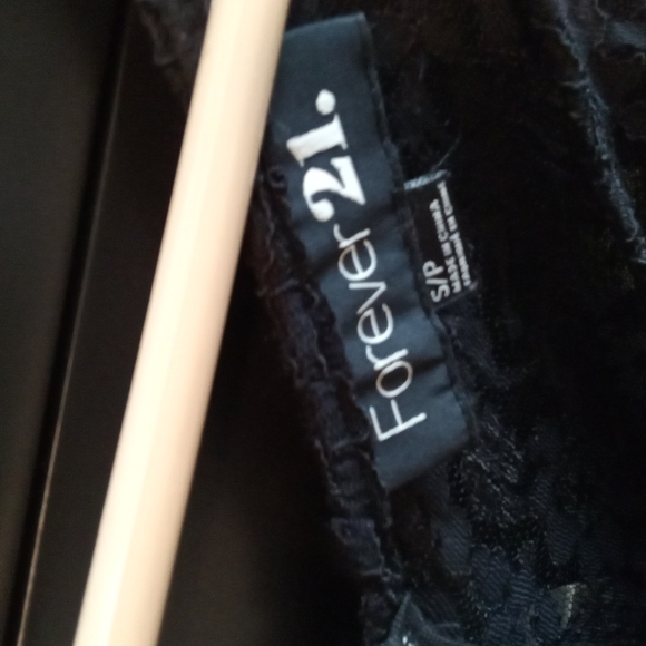 Fun Black lace Forever 21 party dress - Picture 7 of 11